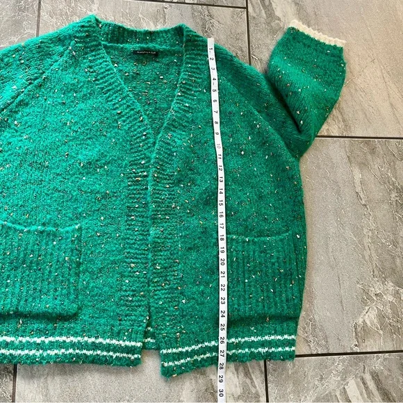 💚 Do Everything In Love Open Front Varsity Cardigan OS Flecked Kelly Green - Picture 7 of 7